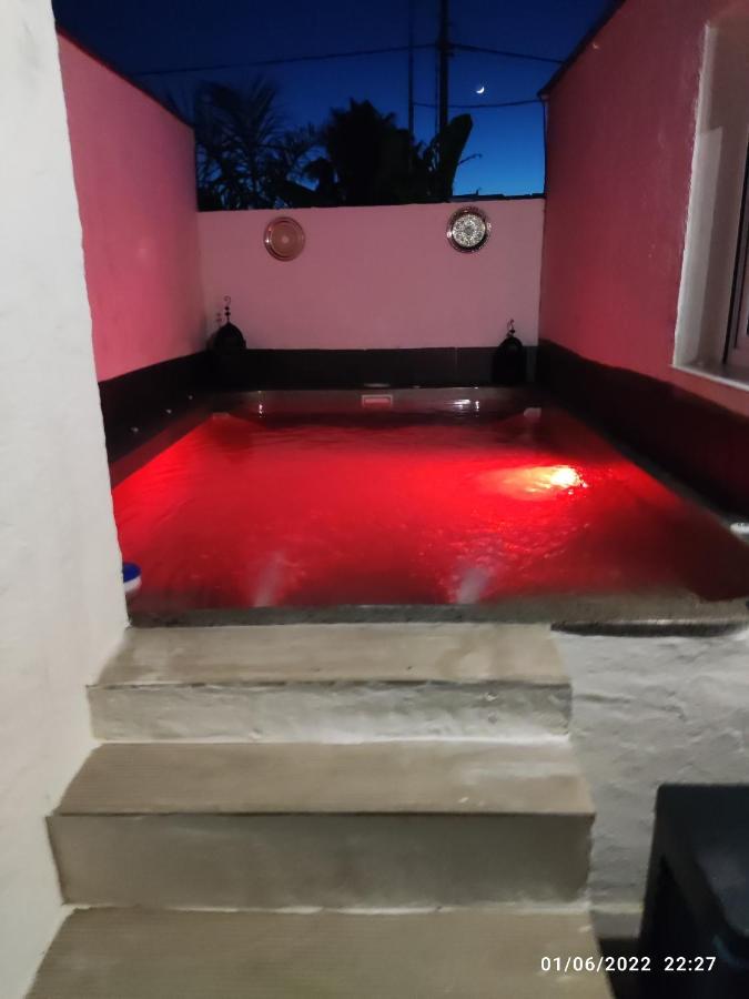 Villa Egipto Con Jacuzzi Y Piscina Climatizada Chiclana de la Frontera Εξωτερικό φωτογραφία
