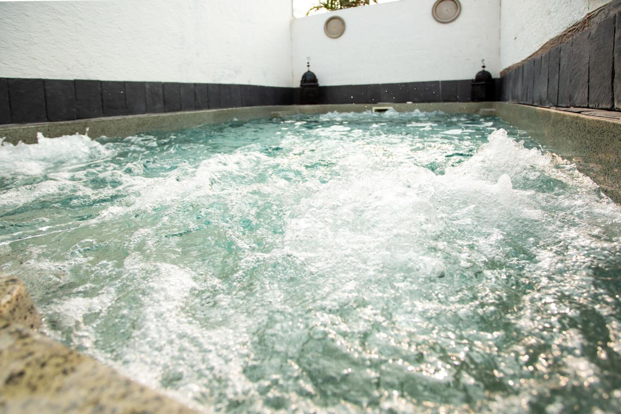 Villa Egipto Con Jacuzzi Y Piscina Climatizada Chiclana de la Frontera Εξωτερικό φωτογραφία